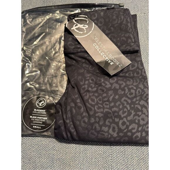 Celestial Bodiez NWT OG Ultra High Rise Legging in "Black Panther' Size Small - Picture 4 of 13